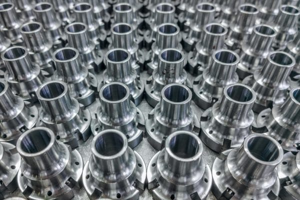 质量控制钢部件